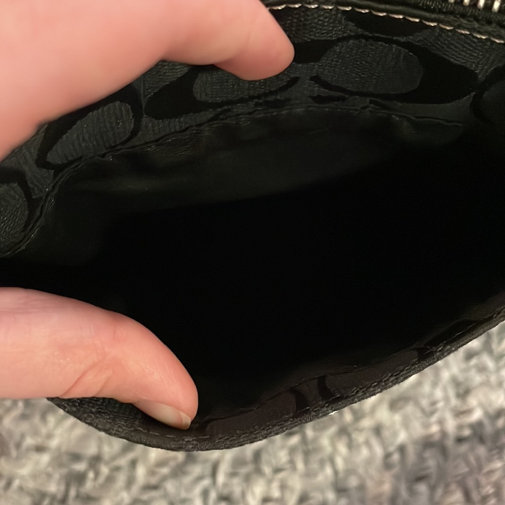 🖤 Amazing 🤩 like new vintage black coach Crossbody bag. - Picture 9 of 14